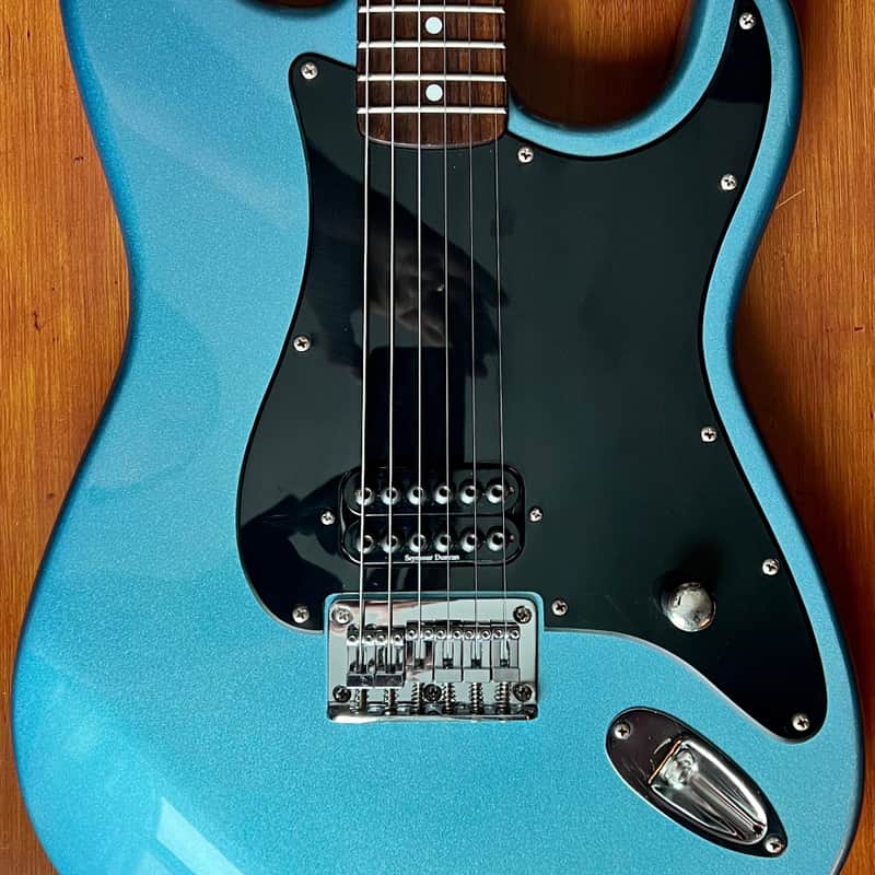 Squier Tom DeLonge Inspired Bullet Stratocaster 2004 Ice Blue