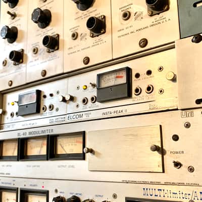 ELCOM Insta-peak II dual spectrum audio processor compressor limiter c 1970’s Silverface Urei la4 multiband stereo pair image 3