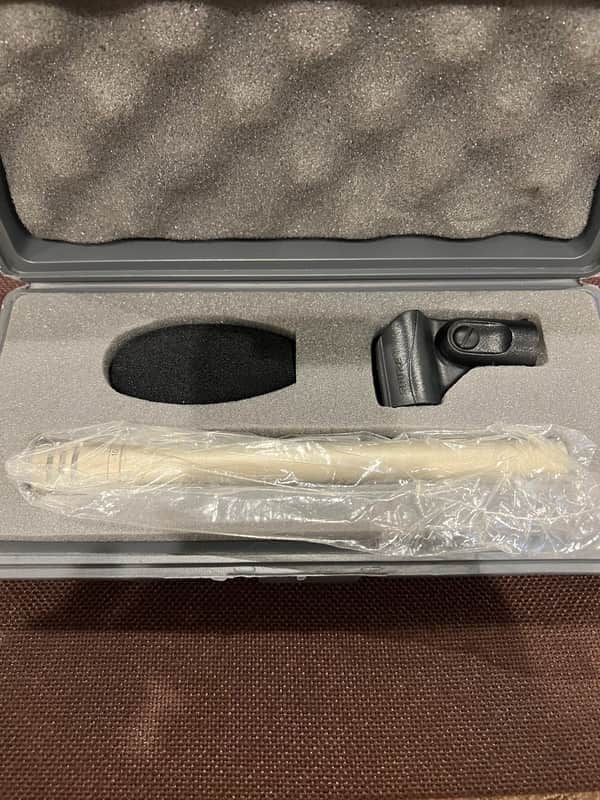 Shure SM81 Small Diaphragm Cardioid Condenser Microphone 1984 - Present - Silver image 1