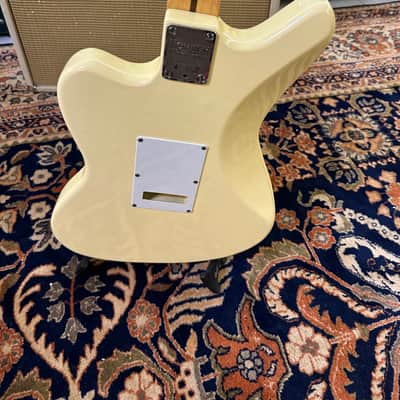 Hohner JT60 (Hollywood) 1992-1996  - Cream / Ivory Floyd Rose ER Pick Ups ( Very Rare) image 11