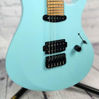Balaguer Select Diablo Retro 27 6 String Electric Guitar Gloss Cerulean Blue Floyd image 4