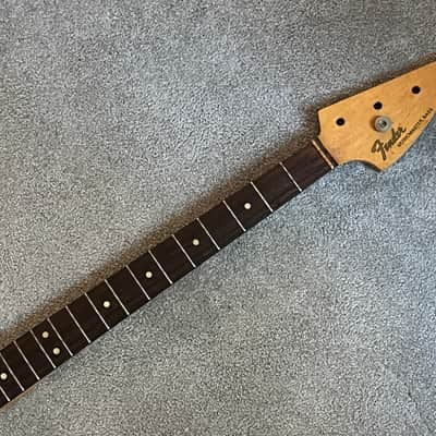 1975 Fender Musicmaster bass neck image 2