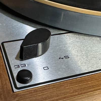 Thorens TD-165 Belt Drive Turntable VERY CLEAN • TESTED • ORIGINAL CONDITION image 1