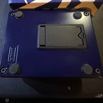 MXR EVH30 5150 Chorus 2018 - Present - Blue/Cream image 3