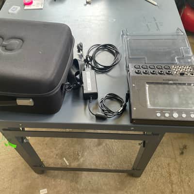 Allen & Heath CQ-12T 12-Channel Digital Mixer with Dust Cover, Padded Carrying Case & 126G SD Card image 7