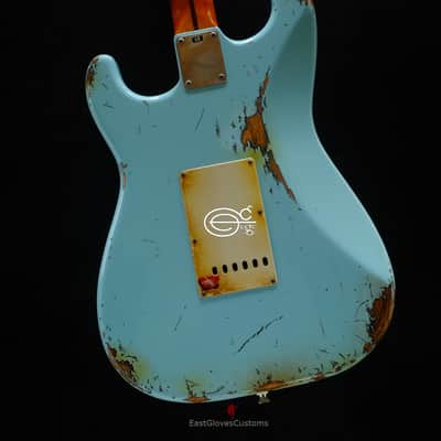 Fender Stratocaster  ST57- US SBL Sonic Blue Made in Japan Medium Aged Relic  RARE image 6