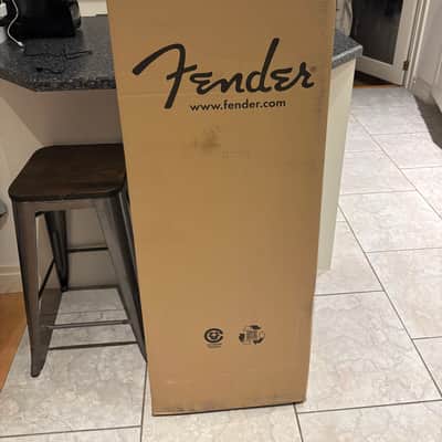 Fender 099-6162-306 Deluxe Molded Bass Case 2010s - Black image 2
