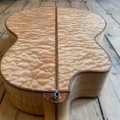 2006 Lowden F35 CX - Quilted Maple - Ex McFLY. Comes with hard shell case image 10