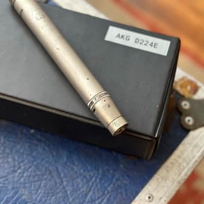 AKG D224E Dynamic Microphone image 3