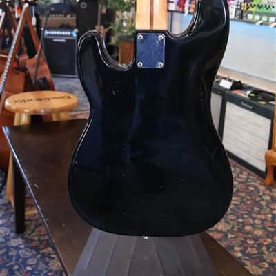 Fender 90's Precision Bass Squier Series MIM - USED image 9