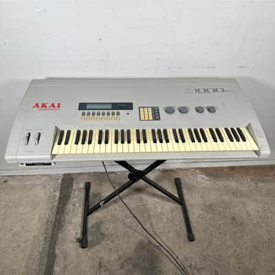 Akai S1000KB Digital Stereo Sampling Keyboard image 2