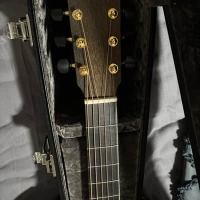 Lowden O-50 Jumbo Master Grade Cuban Mahogany & Adirondack top - Satin image 10