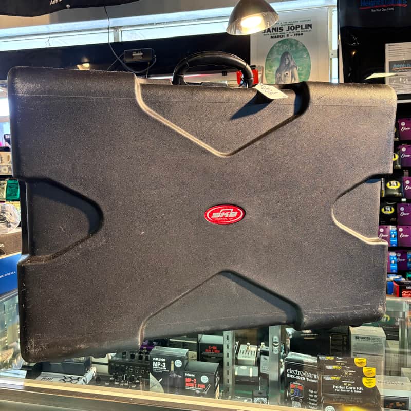 SKB Pedalboard / Power Supply image 1