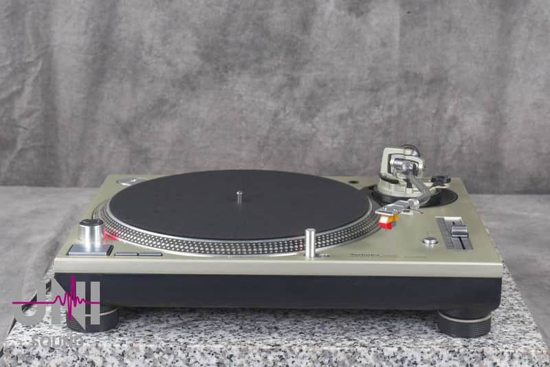 Technics SL-1200MK3D Silver Direct Drive DJ Turntable in Very Good