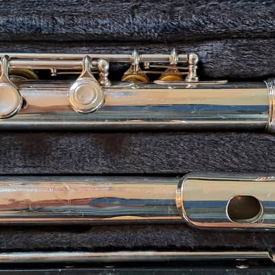 Armstrong 104 Student Model Flute with C Foot, Offset G - Silver-Plated image 2
