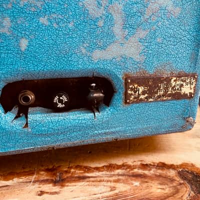 Airline 7214 1960's Mini Electric Guitar with 5-Watt Amp Case image 11