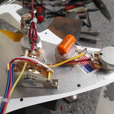 Hoagland Custom Handcrafted SSS Style Strat Wiring - 6-way Switching - N+B Combo! - OD cap image 3