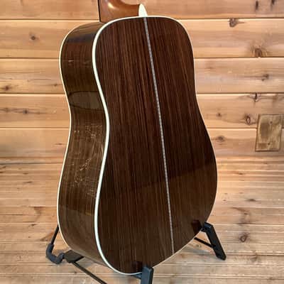 Martin HD-28 Acoustic Guitar - Natural image 4