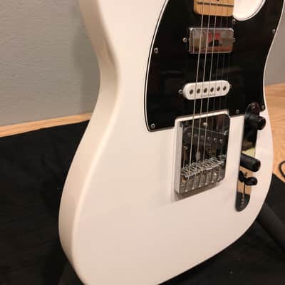 Squier Vintage Modified Telecaster SSH White image 3