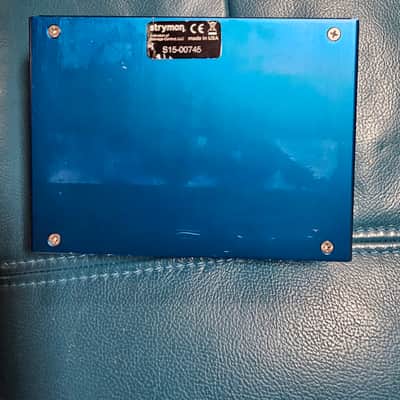 Strymon Mobius Modulation Pedal 2015 - blue image 4
