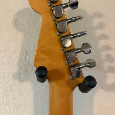 Vintage 1989 MIJ Fender Stratocaster W/ original case image 4