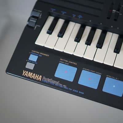 Yamaha Portasound PSS-680 1988 - Black image 2