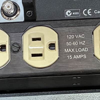 Furman AR-1215 Power Conditioner / AC Line Voltage Regulator 1990s 2000s - Black Made in USA image 4
