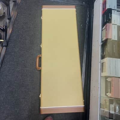 Fender American Elite Telecaster with Maple Fretboard 2016 - 2019 - Aged Cherry Burst image 5