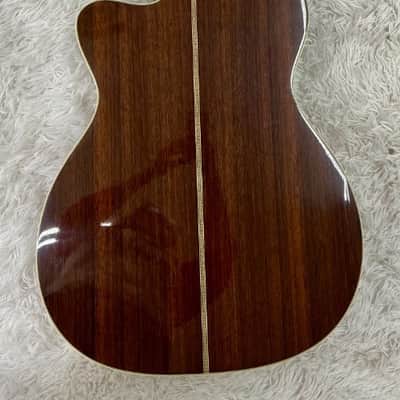 2005 Martin OMC-28 Lawrence Juber Signature Model acoustic guitar with case image 2