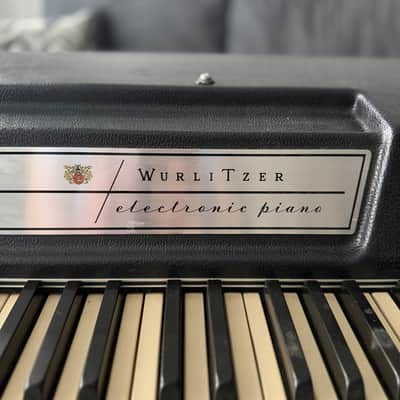 1977 Wurlitzer 200A Just Serviced - SUPER CLEAN! image 6