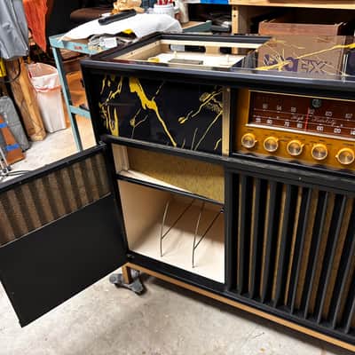 Magnavox Concert Grand - Modern 1957 - Black Lacquer image 22