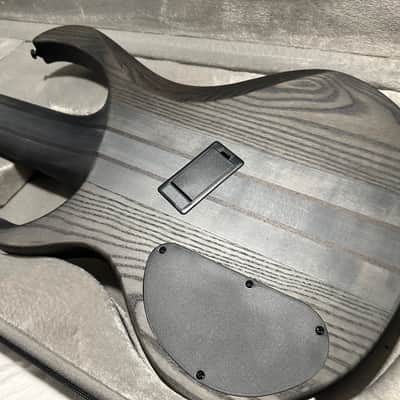 Ibanez BTB806MS-TGF Bass Workshop 2022 - Present - Transparent Gray Flat image 7