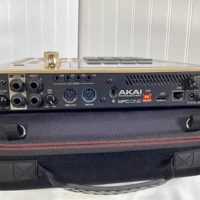 Akai MPC One Standalone MIDI Sequencer Gold Edition image 4