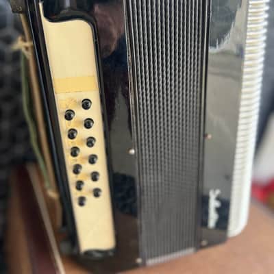 Silvertone Piano Accordion with case and strap- Must go! Plays good. Ships fast! image 4