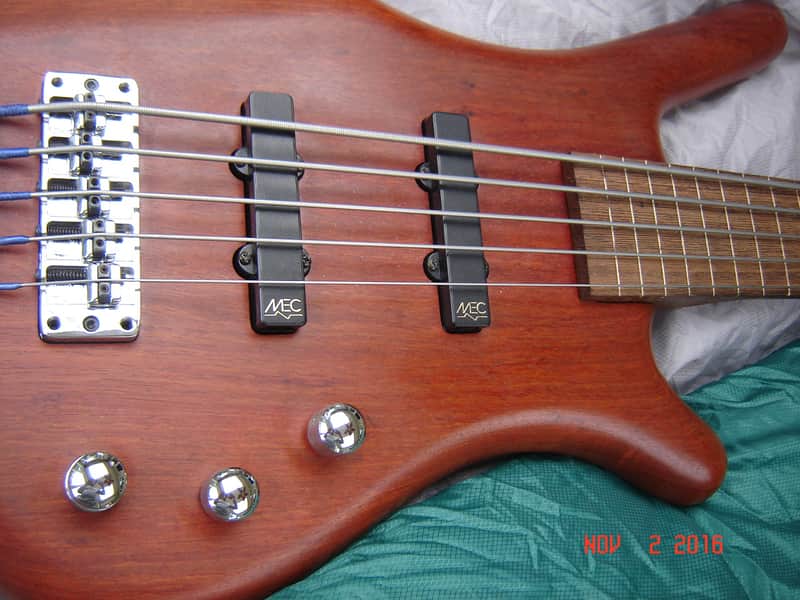 Warwick Corvette Fretless 5 string GERMAN made image 1