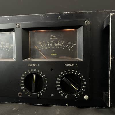 Yamaha P-2200 Professional Series Natural Sound Power Amplifier 1970s - Black image 3