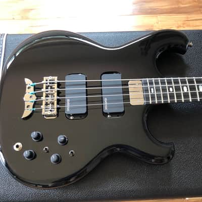 Alembic Custom Bass 4 string Bass 2019 Gloss Black Spoiler image 11