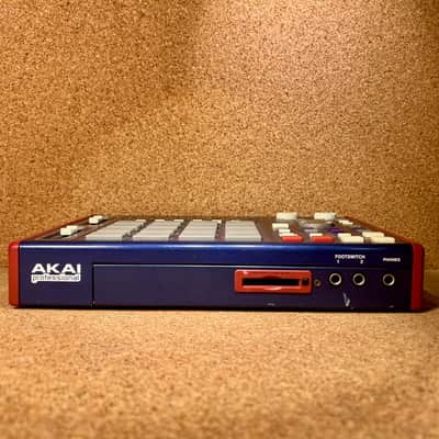 Akai MPC1000 – Max RAM 128 – JJ OS ver 3.16 – Serviced – Warranty image 2