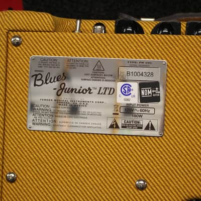 2025 Fender Blues Junior Lacquered Tweed 15 Watt 1x12 Tube Guitar Combo Amp w/Footswitch image 5