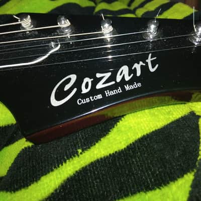Cozart Firebird Style 2000's - Honeyburst Cozart Firebird-Style Killer Player in Beautiful Honeyburst, Pro Setup, Gigbag image 3