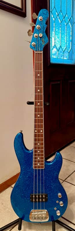 G&L L1500 - Metallic Blue Flake image 1