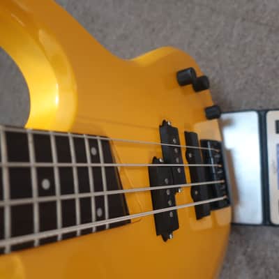 Vintage 1980s Vester Stage Series 4 String Active Bass Guitar 1987 Young Chang Plant Funk Metal Machine Yellow Very Well Made Lightweight 7 Pounds Full Scale 3 Octave image 15