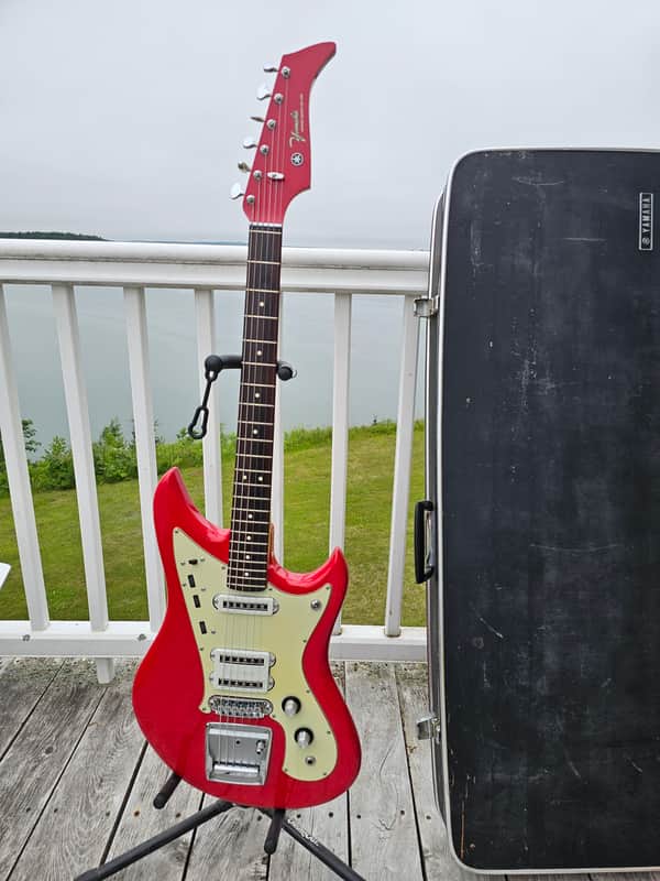 Yamaha SG-3 | Reverb