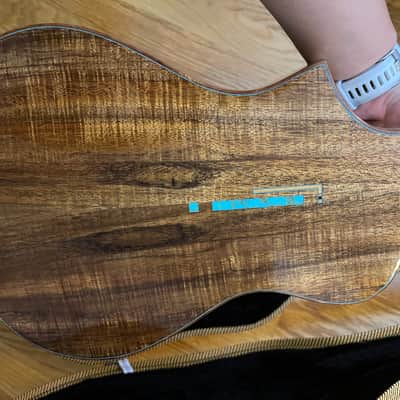 de Houtwinkel Custom koa tenor with fretboard inlay 2024 - French polish image 8