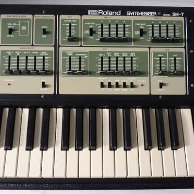 Roland SH7 - Fully Serviced image 4
