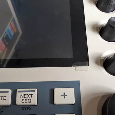 Akai MPC Live II Special Retro Edition DAW + Fabric / OPx-4 Plugin + Decksaver + Data Wheel image 6