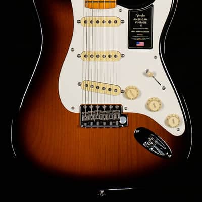 Fender American Vintage II 1957 Stratocaster Maple Fingerboard 2-Color Sunburst (432) image 3
