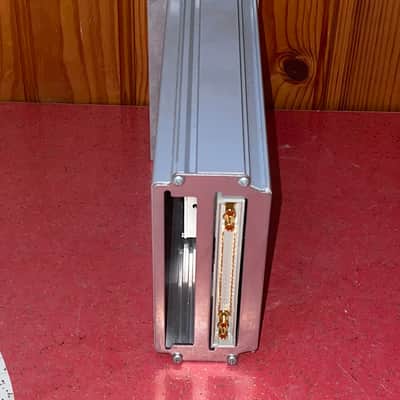 Sennheiser EM 1046 RI-UHF Diversity Receiver Splitter Freq 560-584 MHz - EM1046 image 3