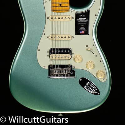 Fender American Professional II Stratocaster HSS Maple Fingerboard Mystic Surf Green (472) image 3
