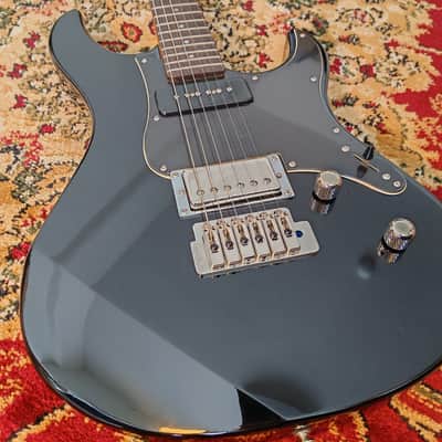 *NEW IN BOX* Yamaha PACIFICA611V BTR LTD Hitori Gotoh Bocchi the Rock! Limited Edition with Goodies 🔥 image 12